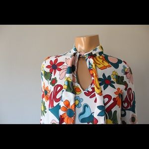 🆕❗️Love Moschino- Hippy Love Silk Print Top - NWT